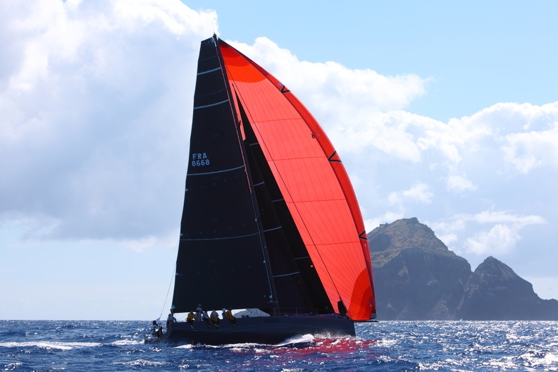 Teasing Machine at Redonda © Tim Wright/Photoaction.com